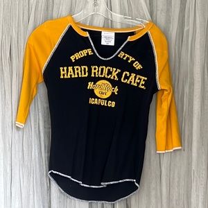 ⭐️ Property of Hard Rock Cafe Acapulco black & gold jersey crew neck S